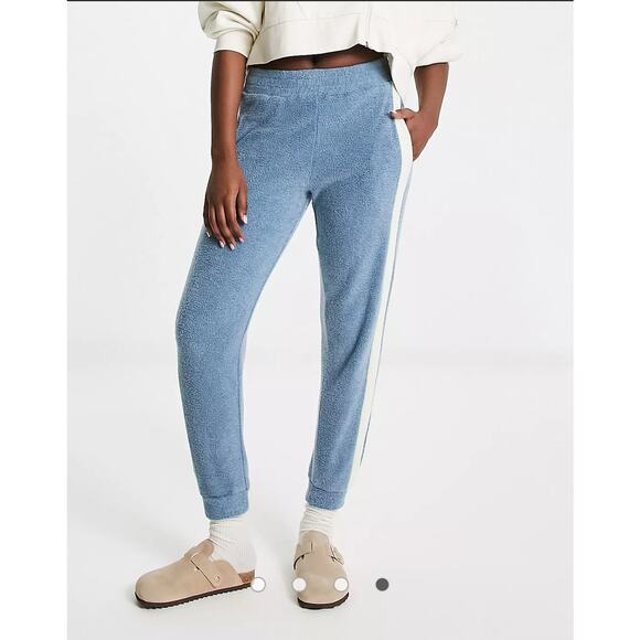 NWT Free People Blue Monday Fleece Sweatpants - Picture 2 of 16